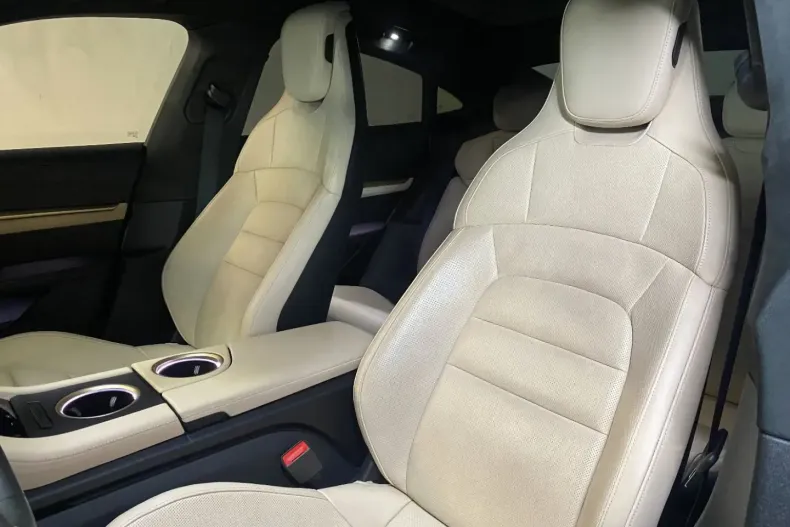 Porsche Taycan din 2023 cu 41.000 km - oferta POR168415 - foto 14