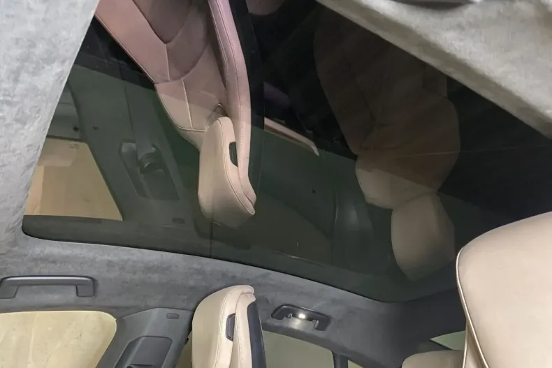 Porsche Taycan din 2023 cu 41.000 km - oferta POR168415 - foto 15