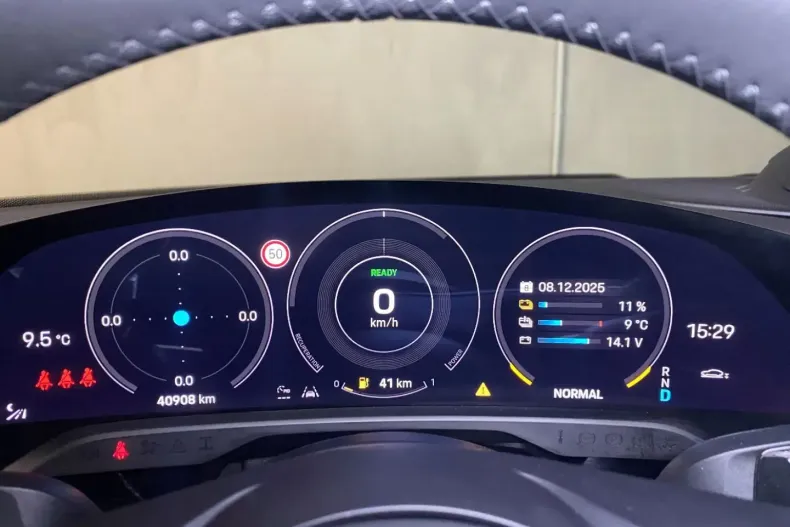 Porsche Taycan din 2023 cu 41.000 km - oferta POR168415 - foto 16