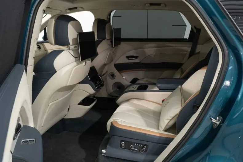 Bentley Bentayga din 2024 cu 23.100 km - oferta BEN168418 - foto 19