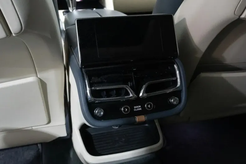 Bentley Bentayga din 2024 cu 23.100 km - oferta BEN168418 - foto 26