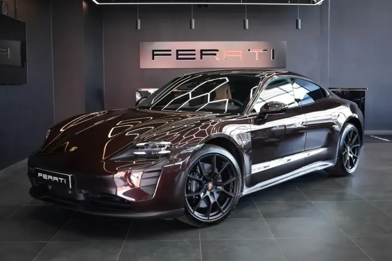 Porsche Taycan din 2023 cu 24.000 km - oferta POR168420 - foto 1