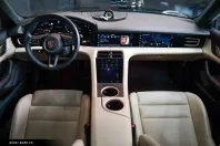 Porsche Taycan din 2023 cu 24.000 km - oferta POR168420 - foto 8