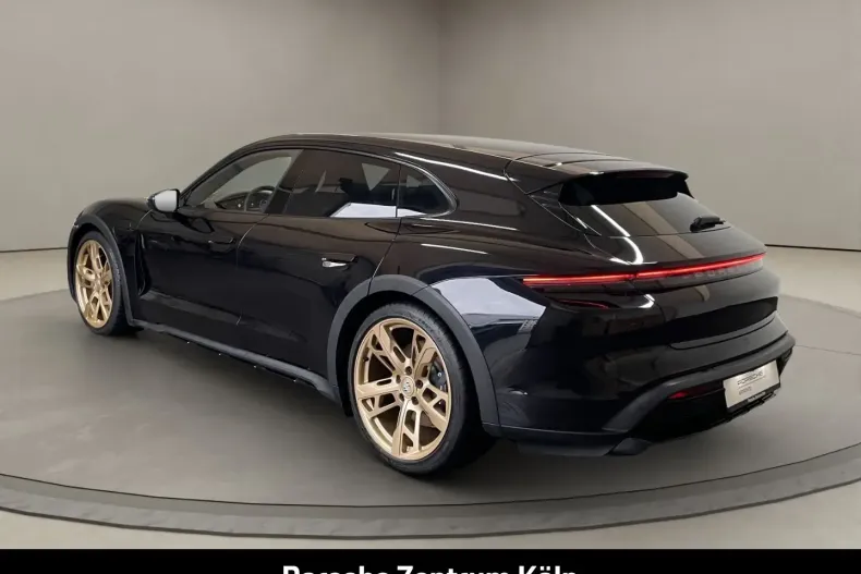 Porsche Taycan din 2023 cu 15.058 km - oferta POR168423 - foto 4