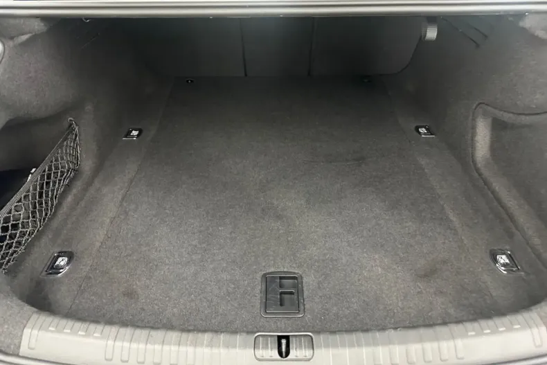 Audi A6 din 2023 cu 45.919 km - oferta AUD168426 - foto 9