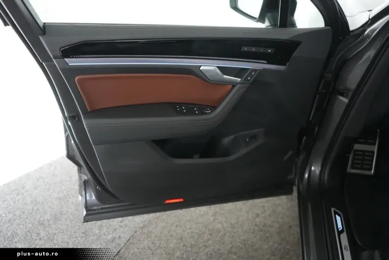 Volkswagen Touareg din 2024 cu 16.700 km - oferta VOL168427 - foto 10