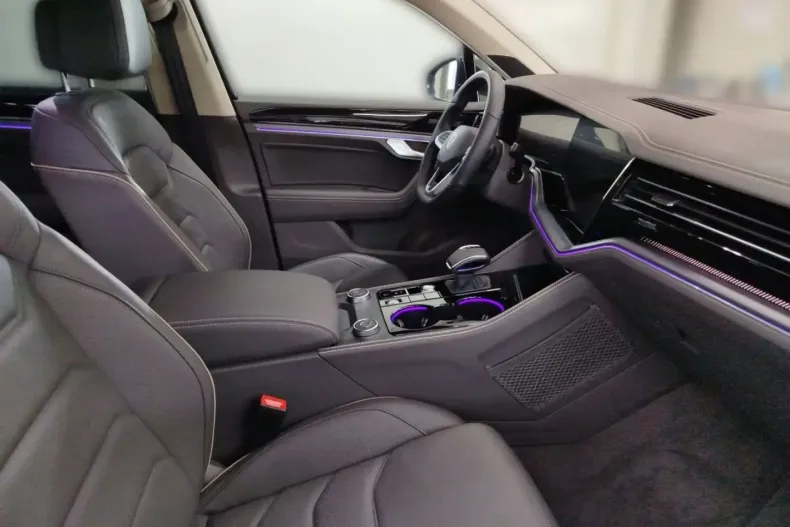 Volkswagen Touareg din 2025 cu 19.624 km - oferta VOL168428 - foto 12