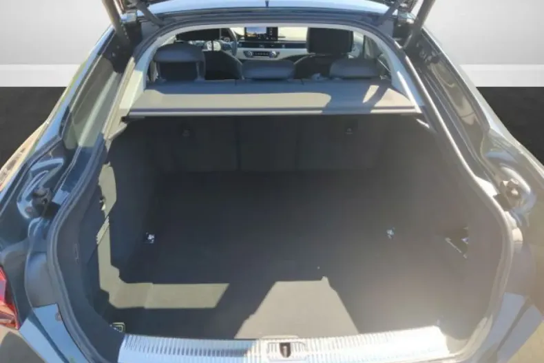 Audi A5 din 2023 cu 13.943 km - oferta AUD168447 - foto 6