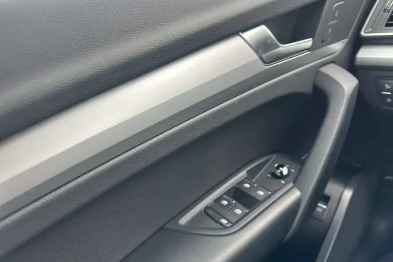 Audi Q5 din 2024 cu 28.600 km - oferta AUD168455 - foto 8