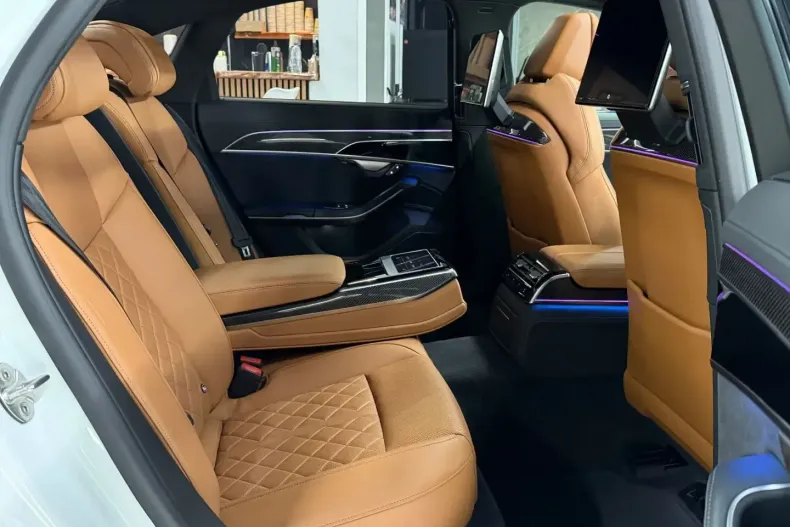 Audi A8 din 2023 cu 38.410 km - oferta AUD168457 - foto 16