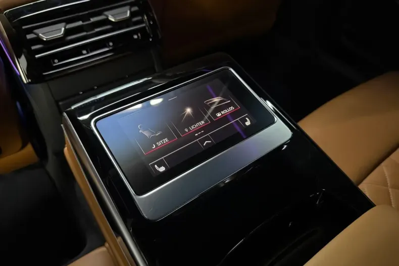 Audi A8 din 2023 cu 38.410 km - oferta AUD168457 - foto 21