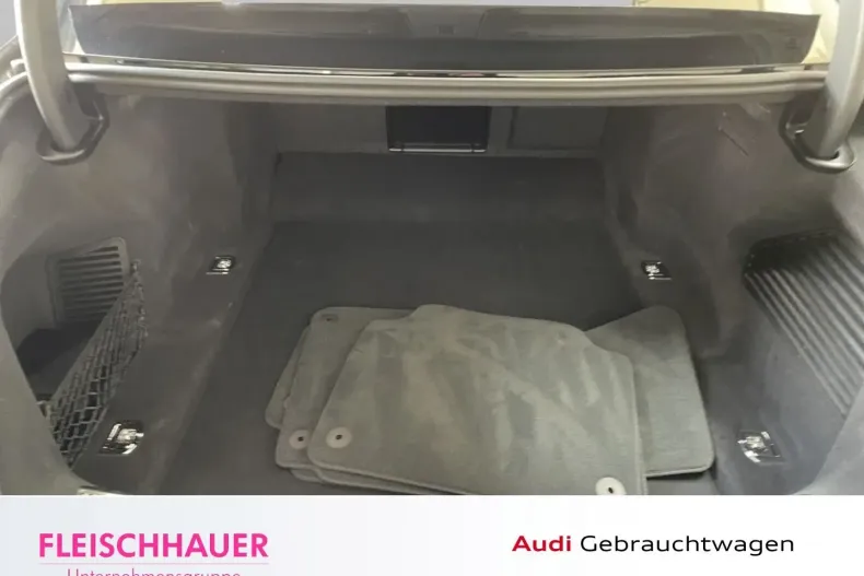 Audi A8 din 2023 cu 33.348 km - oferta AUD168460 - foto 6