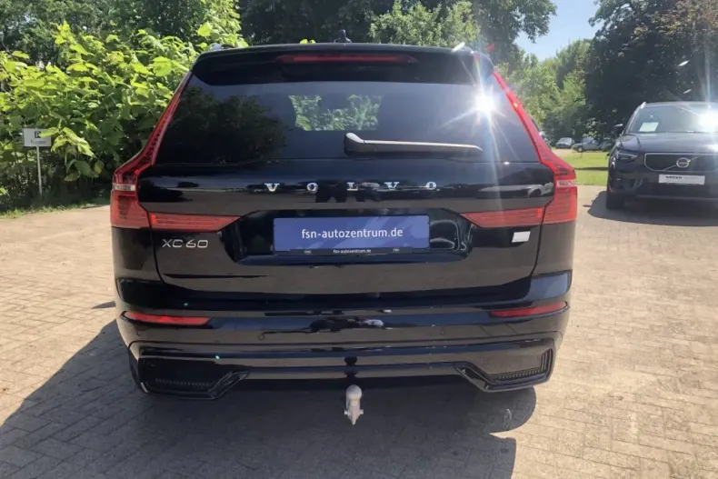 Volvo XC60 din 2024 cu 10.278 km - oferta VOL168466 - foto 4