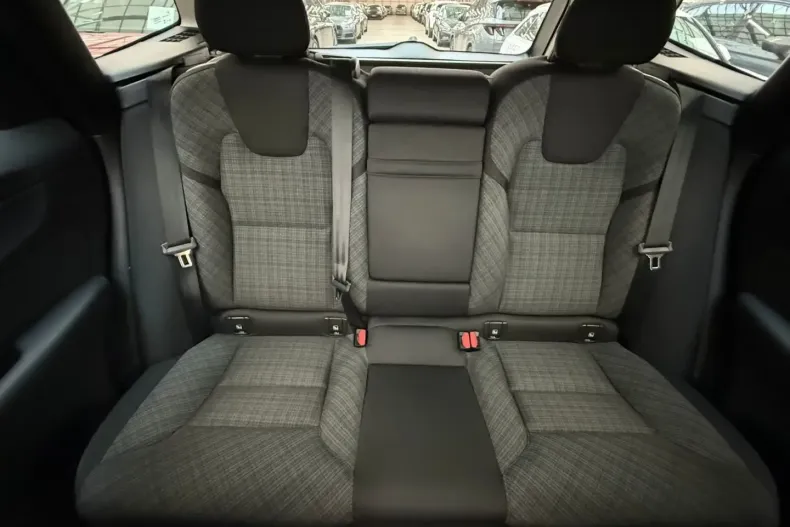 Volvo XC60 din 2024 cu 23.846 km - oferta VOL168470 - foto 13