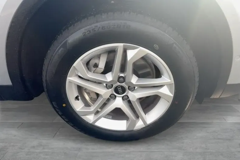 Audi Q5 din 2023 cu 40.655 km - oferta AUD168477 - foto 6