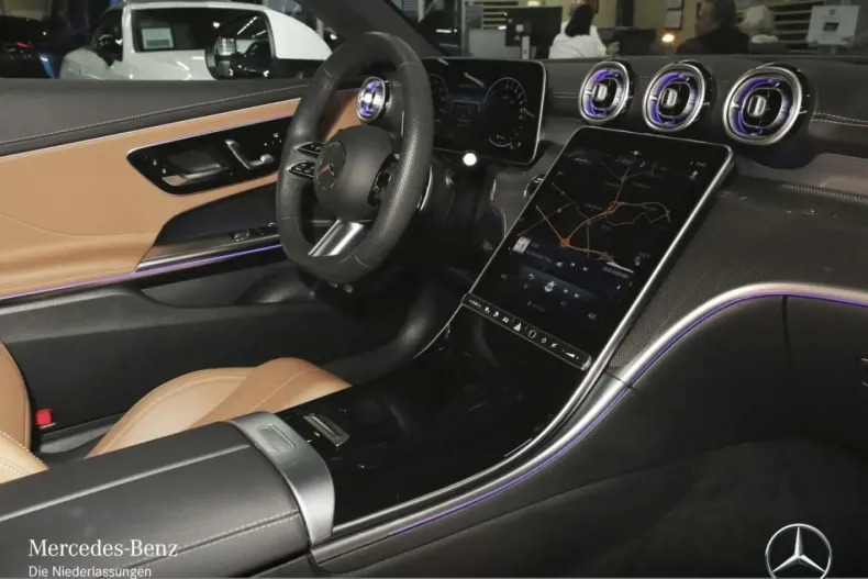 Mercedes-Benz CLE 300 din 2025 cu 15.047 km - oferta MER168480 - foto 13