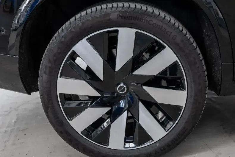 Volvo XC90 din 2024 cu 21.900 km - oferta VOL168481 - foto 6