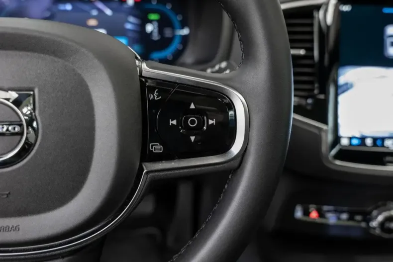 Volvo XC90 din 2024 cu 21.900 km - oferta VOL168481 - foto 17