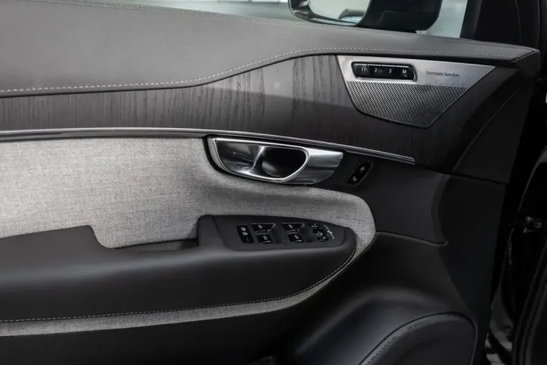 Volvo XC90 din 2024 cu 21.900 km - oferta VOL168481 - foto 22