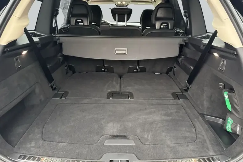 Volvo XC90 din 2024 cu 7.901 km - oferta VOL168483 - foto 7