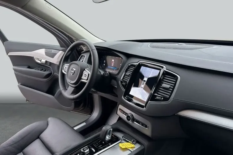 Volvo XC90 din 2024 cu 7.901 km - oferta VOL168483 - foto 11