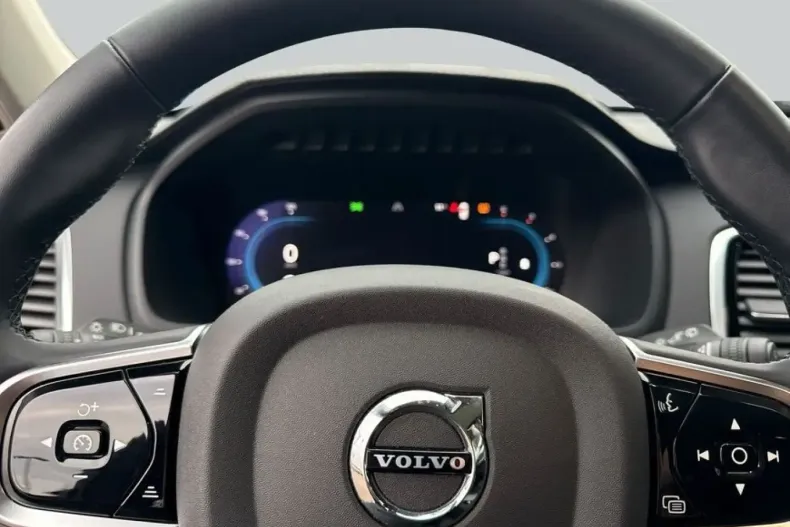 Volvo XC90 din 2024 cu 7.901 km - oferta VOL168483 - foto 12