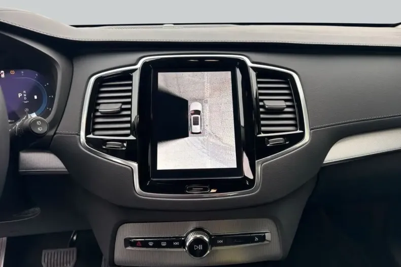 Volvo XC90 din 2024 cu 7.901 km - oferta VOL168483 - foto 13