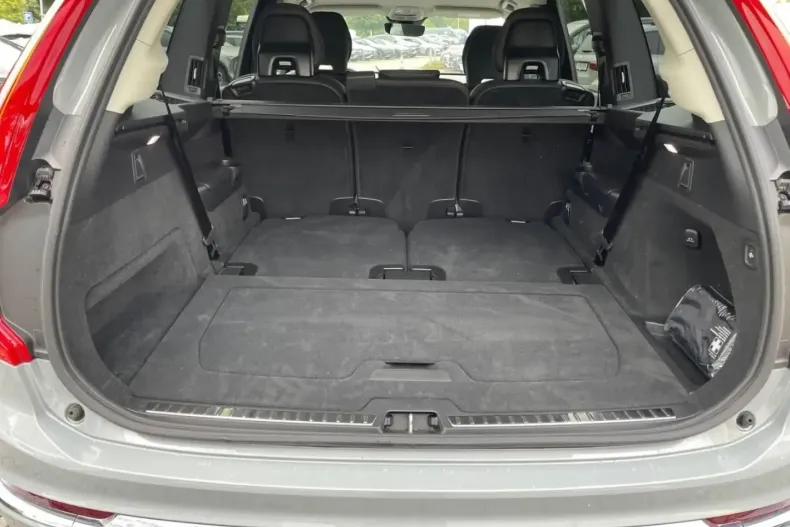 Volvo XC90 din 2024 cu 12.874 km - oferta VOL168486 - foto 15