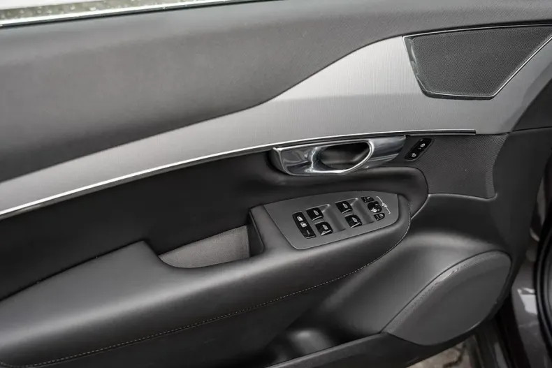 Volvo XC90 din 2024 cu 24.000 km - oferta VOL168487 - foto 24