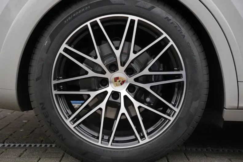 Porsche Cayenne din 2024 cu 16.000 km - oferta POR168494 - foto 15