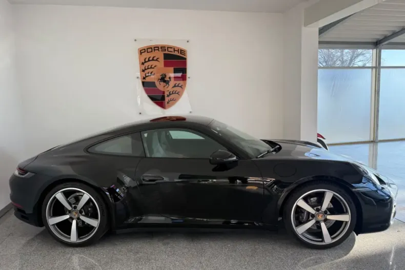 Porsche 992 din 2024 cu 41.680 km - oferta POR168497 - foto 2