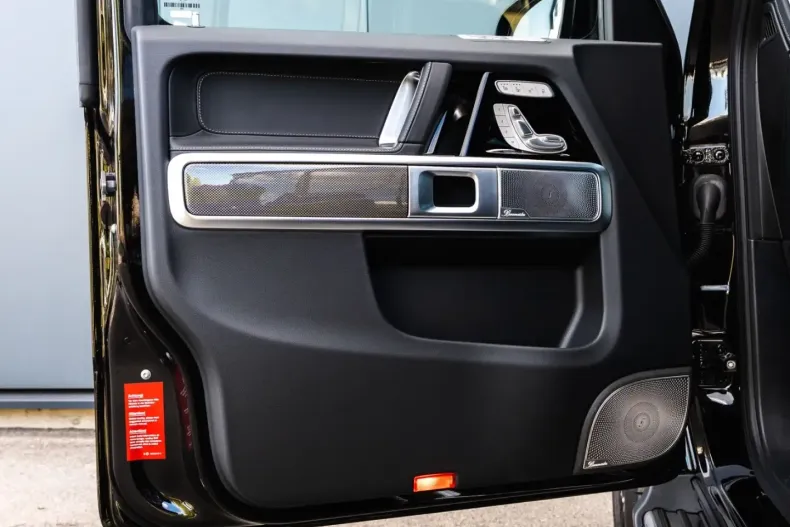 Mercedes-Benz G 450 din 2024 cu 3.800 km - oferta MER168499 - foto 38