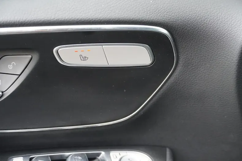 Mercedes-Benz V 300 din 2024 cu 45.828 km - oferta MER168504 - foto 37