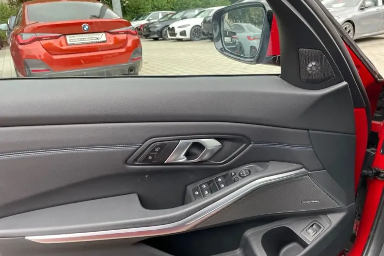 BMW 320 din 2024 cu 39.600 km - oferta BMW168522 - foto 10