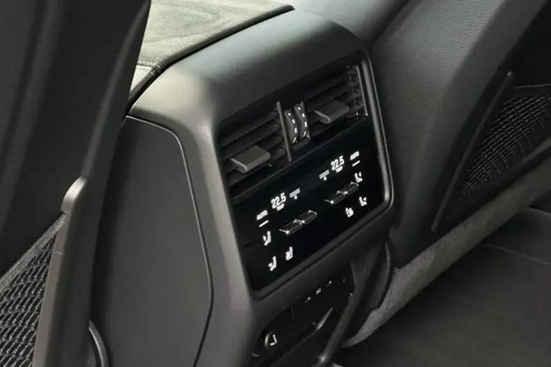 Porsche Cayenne din 2024 cu 30.950 km - oferta POR168558 - foto 21