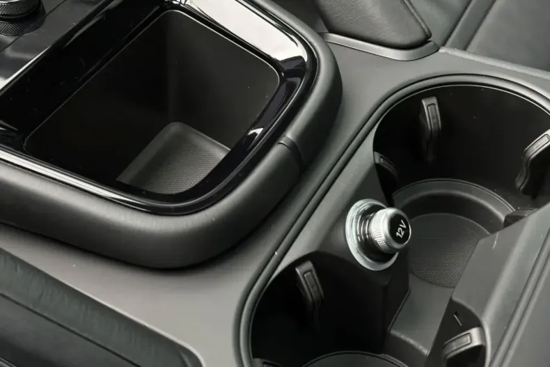 Porsche Cayenne din 2024 cu 14.600 km - oferta POR168559 - foto 15