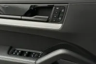 Porsche Cayenne din 2024 cu 14.600 km - oferta POR168559 - foto 24