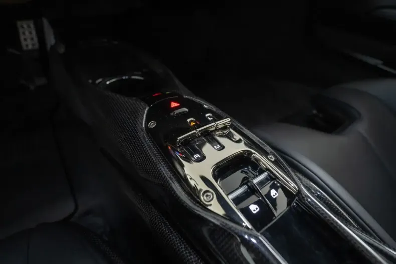 Ferrari 296 GTB din 2024 cu 5.800 km - oferta FER168567 - foto 18