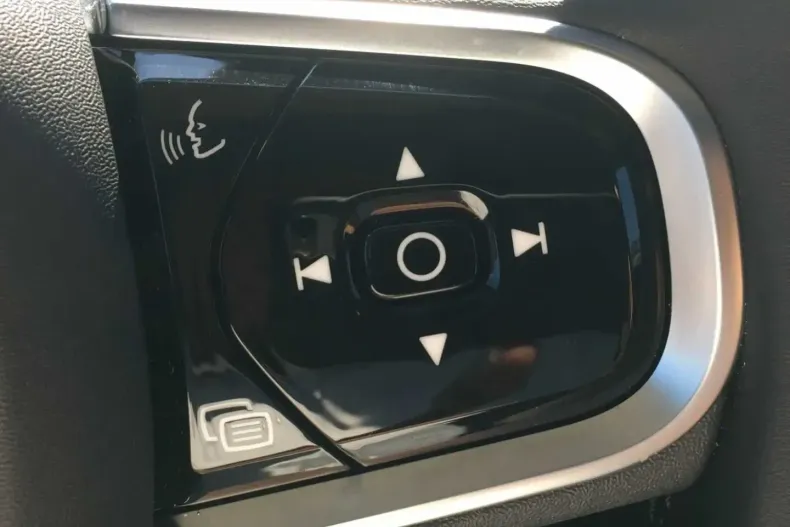 Volvo XC90 din 2024 cu 12.500 km - oferta VOL168582 - foto 13