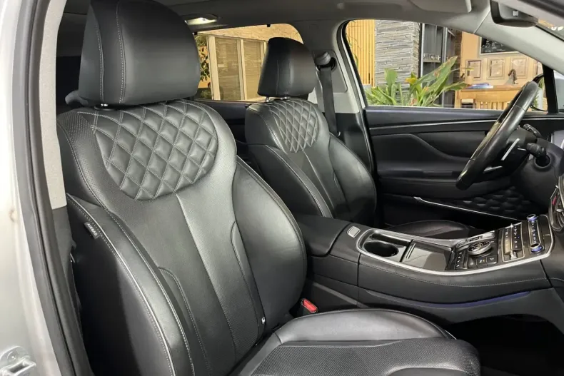 Hyundai SANTA FE din 2022 cu 66.481 km - oferta HYU168583 - foto 19