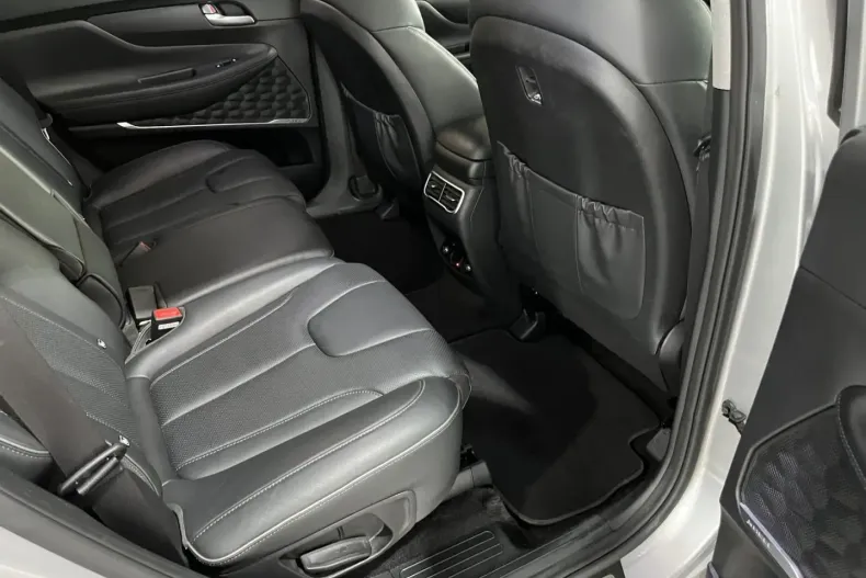 Hyundai SANTA FE din 2022 cu 66.481 km - oferta HYU168583 - foto 20