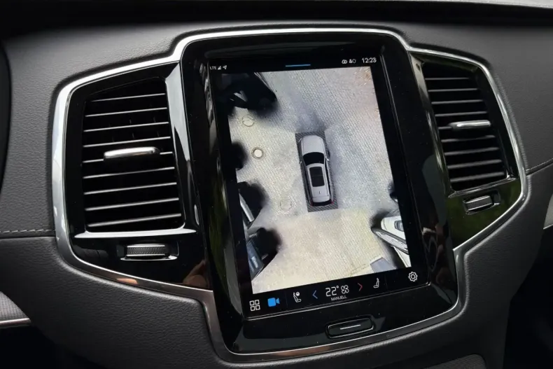 Volvo XC90 din 2024 cu 48.870 km - oferta VOL168585 - foto 21