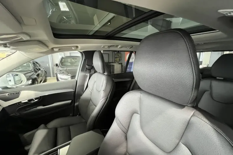 Volvo XC90 din 2024 cu 26.767 km - oferta VOL168591 - foto 21