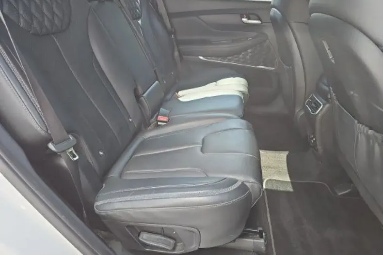 Hyundai SANTA FE din 2022 cu 90.500 km - oferta HYU168594 - foto 5