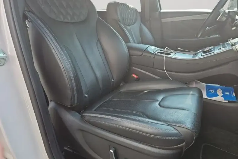 Hyundai SANTA FE din 2022 cu 90.500 km - oferta HYU168594 - foto 6