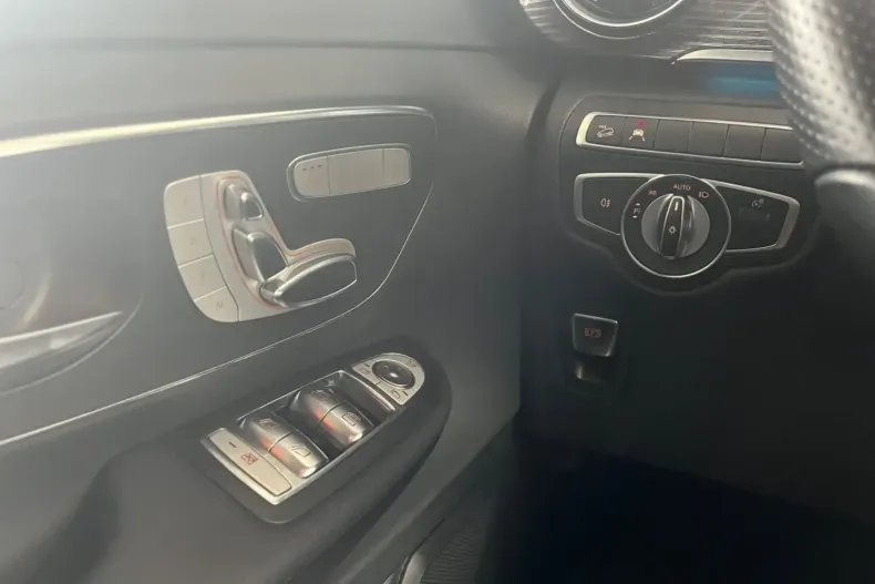 Mercedes-Benz V 300 din 2024 cu 53.200 km - oferta MER168610 - foto 14