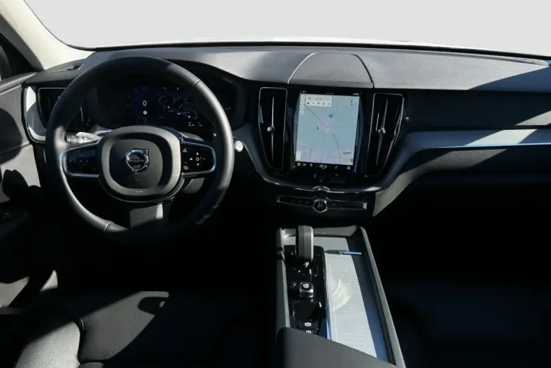 Volvo XC60 din 2024 cu 29.900 km - oferta VOL168616 - foto 10