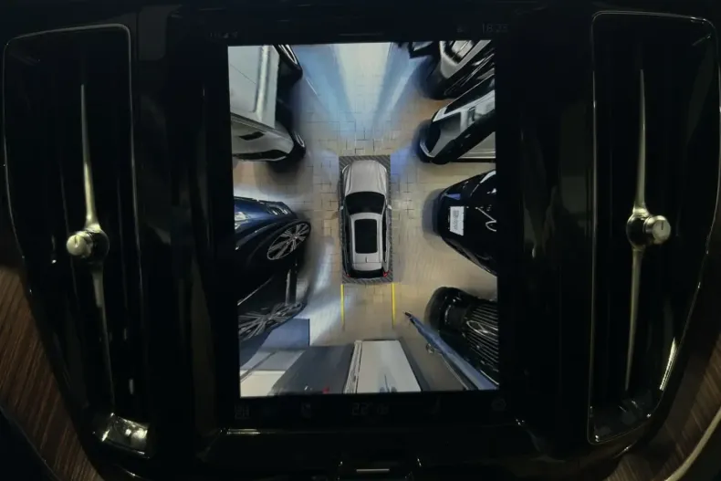 Volvo XC60 din 2024 cu 17.883 km - oferta VOL168622 - foto 27