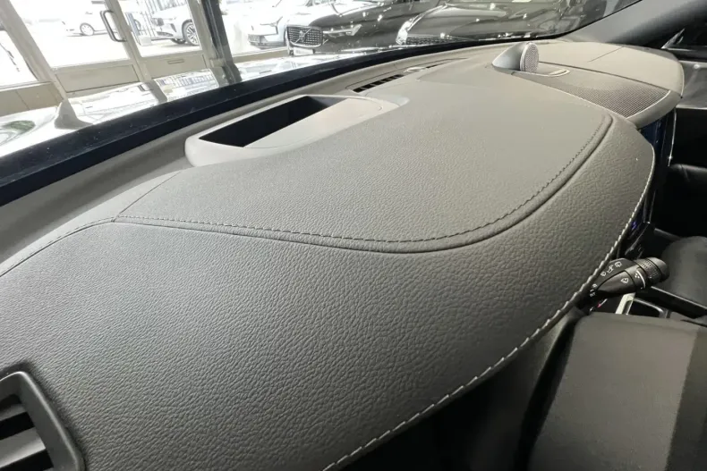 Volvo XC60 din 2024 cu 21.157 km - oferta VOL168624 - foto 19