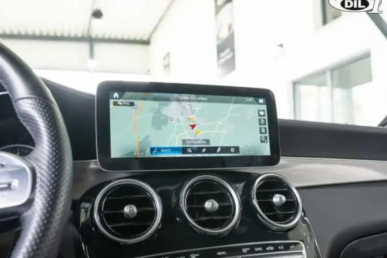 Mercedes-Benz GLC 200 din 2021 cu 90.900 km - oferta MER168633 - foto 13